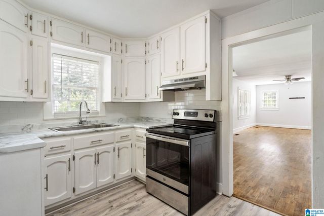 109 19TH AVENUE NW, Center Point, AL 35215