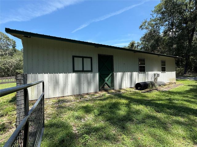19260 NW 88TH AVENUE ROAD, Reddick, FL 32686