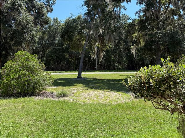 19260 NW 88TH AVENUE ROAD, Reddick, FL 32686