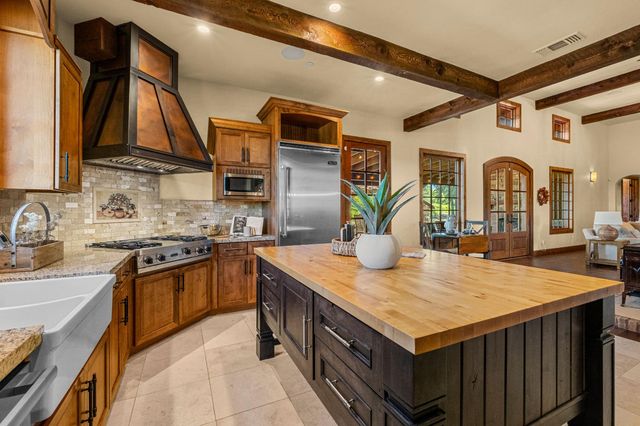 7330 Perry Creek Rd, Somerset, CA 95684