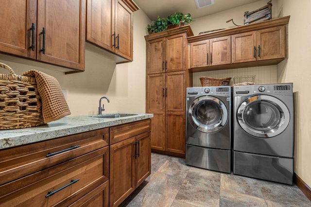 7330 Perry Creek Rd, Somerset, CA 95684