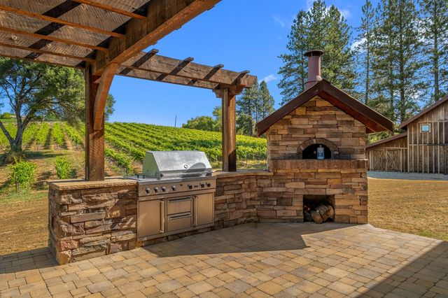 7330 Perry Creek Rd, Somerset, CA 95684