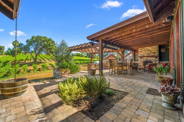 7330 Perry Creek Rd, Somerset, CA 95684