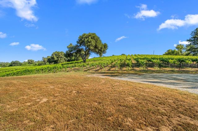 7330 Perry Creek Rd, Somerset, CA 95684