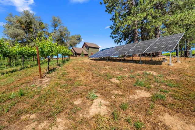 7330 Perry Creek Rd, Somerset, CA 95684