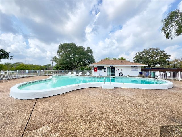 6118 Hidden 4, Corpus Christi, TX 78412