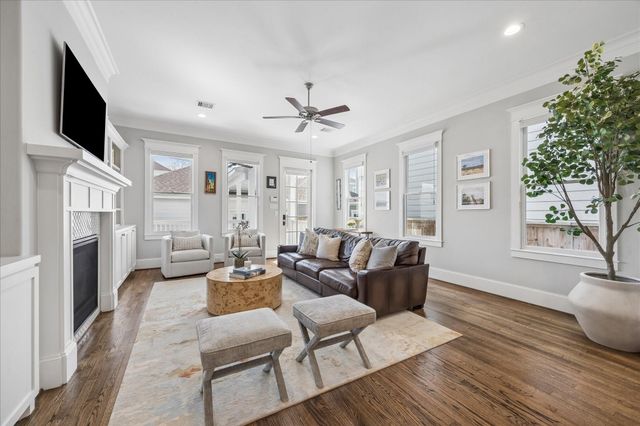 724 Ashland Street, Houston, TX 77007