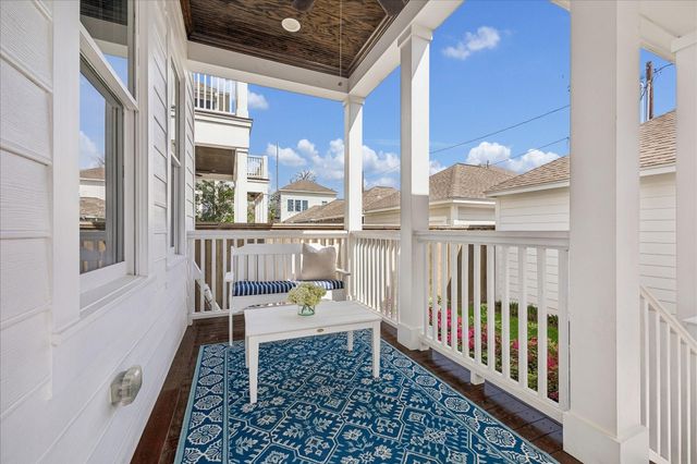 724 Ashland Street, Houston, TX 77007