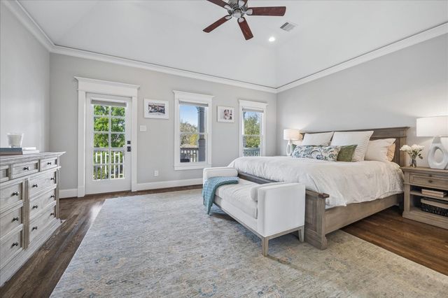 724 Ashland Street, Houston, TX 77007