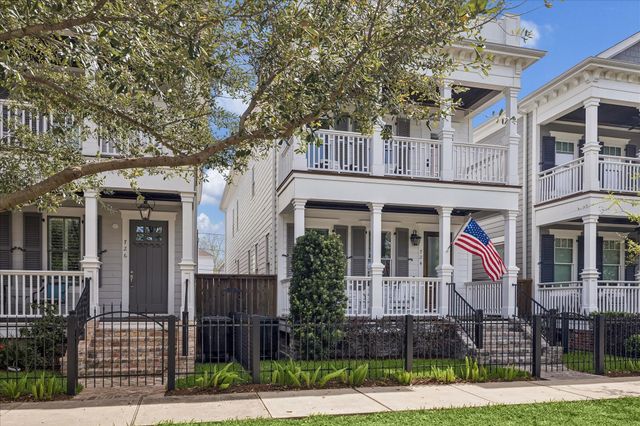 724 Ashland Street, Houston, TX 77007