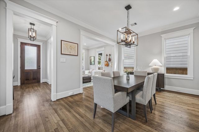 724 Ashland Street, Houston, TX 77007