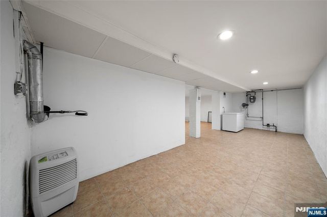 30 E 2nd Street, Clifton, NJ 07011