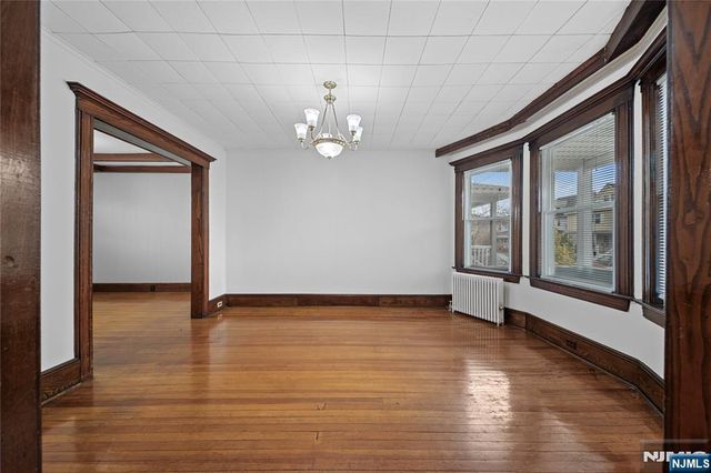 30 E 2nd Street, Clifton, NJ 07011