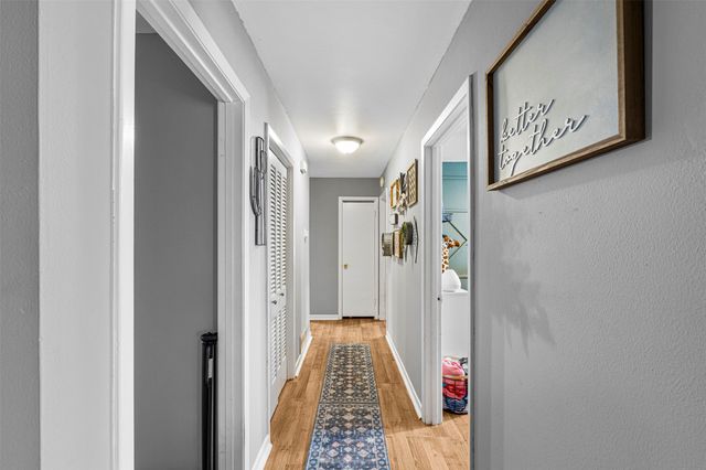 602 Colonial Drive, Athens, TX 75751