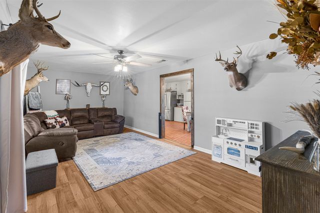 602 Colonial Drive, Athens, TX 75751