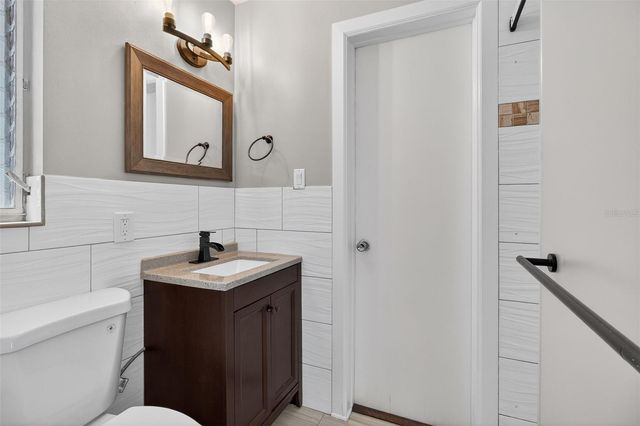 2465 BRENTWOOD DRIVE, Clearwater, FL 33764