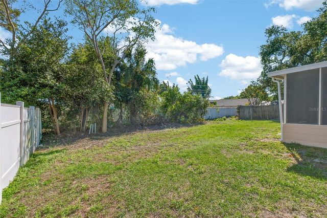 2465 BRENTWOOD DRIVE, Clearwater, FL 33764