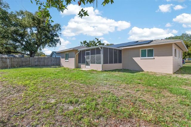 2465 BRENTWOOD DRIVE, Clearwater, FL 33764