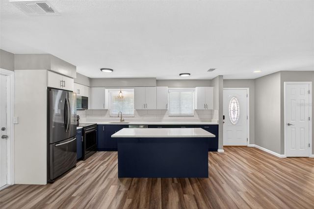 2465 BRENTWOOD DRIVE, Clearwater, FL 33764