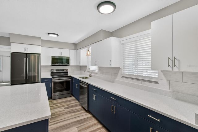 2465 BRENTWOOD DRIVE, Clearwater, FL 33764