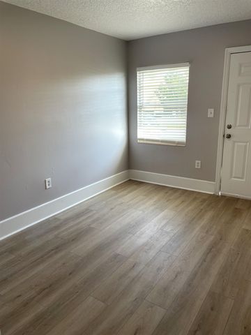 414 Arricola Ave Apt C, St Augustine, FL 32080
