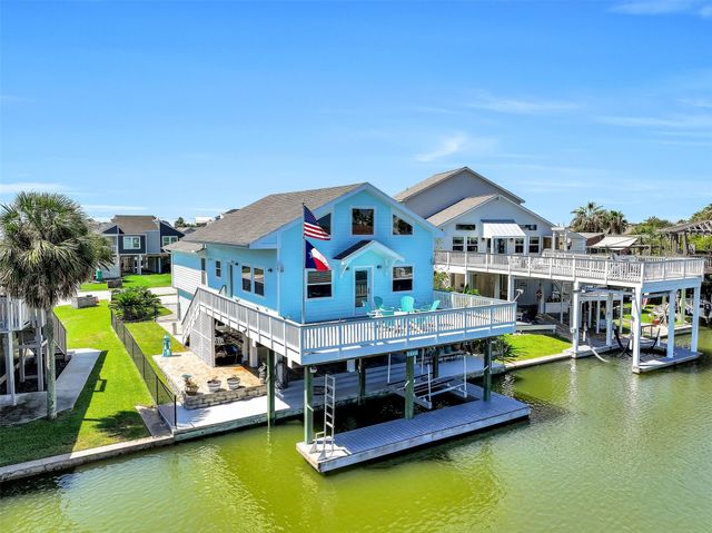 4310 Karankawa Way, Jamaica Beach, TX 77554