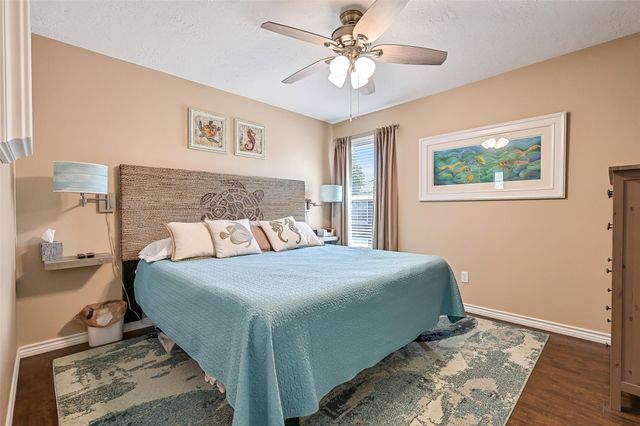 4310 Karankawa Way, Jamaica Beach, TX 77554