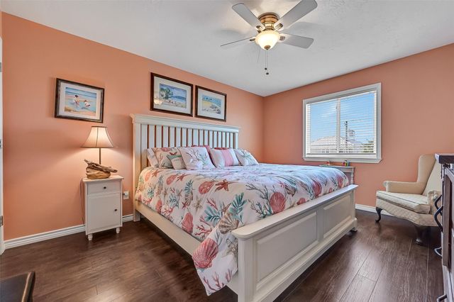 4310 Karankawa Way, Jamaica Beach, TX 77554