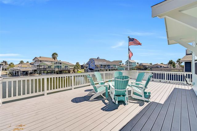 4310 Karankawa Way, Jamaica Beach, TX 77554