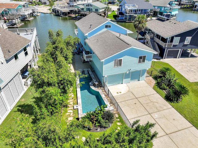 4310 Karankawa Way, Jamaica Beach, TX 77554