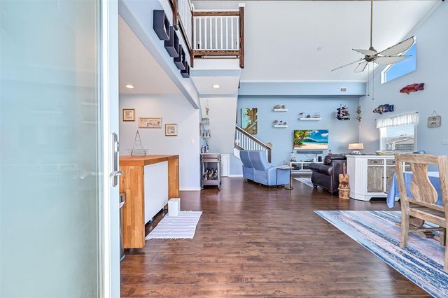 4310 Karankawa Way, Jamaica Beach, TX 77554