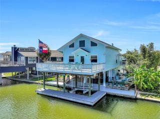 4310 Karankawa Way, Jamaica Beach, TX 77554