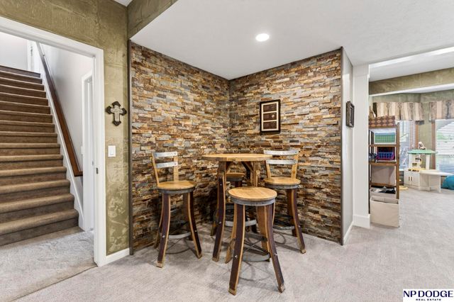 2614 N 157th Street, Omaha, NE 68116