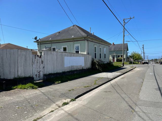 2403 Summer Street, Eureka, CA 95501