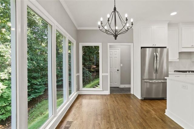 1704 Amberwood Pointe, Woodstock, GA 30189