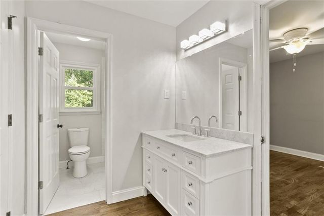 1704 Amberwood Pointe, Woodstock, GA 30189