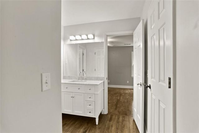 1704 Amberwood Pointe, Woodstock, GA 30189