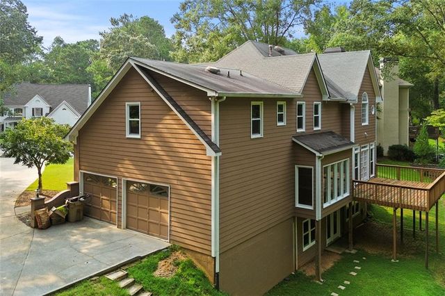 1704 Amberwood Pointe, Woodstock, GA 30189