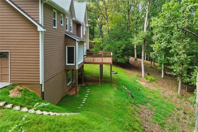 1704 Amberwood Pointe, Woodstock, GA 30189