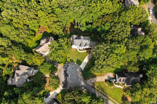 1704 Amberwood Pointe, Woodstock, GA 30189