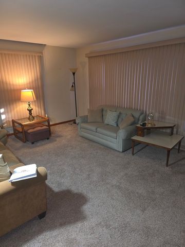 3522 Washington Street, Lansing, IL 60438