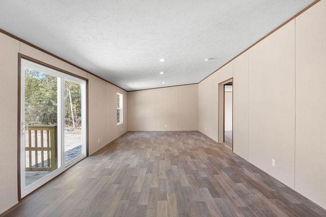 265 E Michaelangelo Road, Defuniak Springs, FL 32433