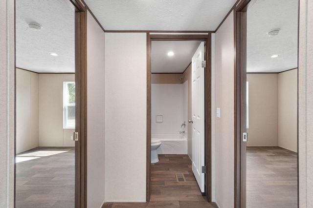 265 E Michaelangelo Road, Defuniak Springs, FL 32433