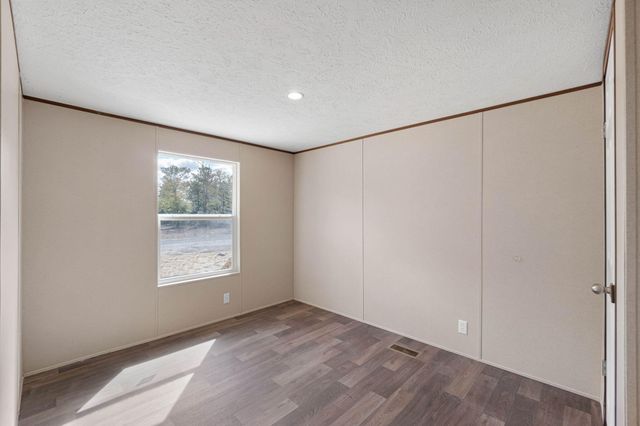 265 E Michaelangelo Road, Defuniak Springs, FL 32433