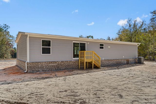 265 E Michaelangelo Road, Defuniak Springs, FL 32433