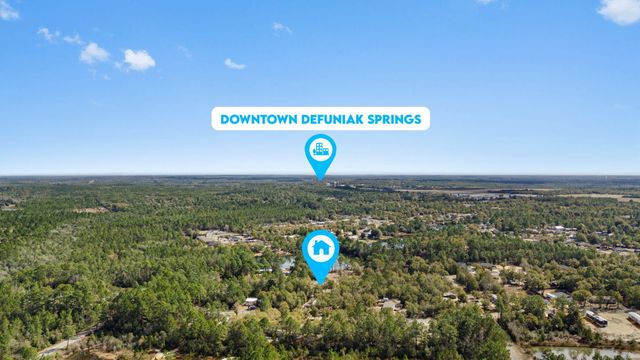 265 E Michaelangelo Road, Defuniak Springs, FL 32433