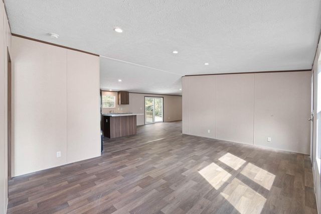 265 E Michaelangelo Road, Defuniak Springs, FL 32433