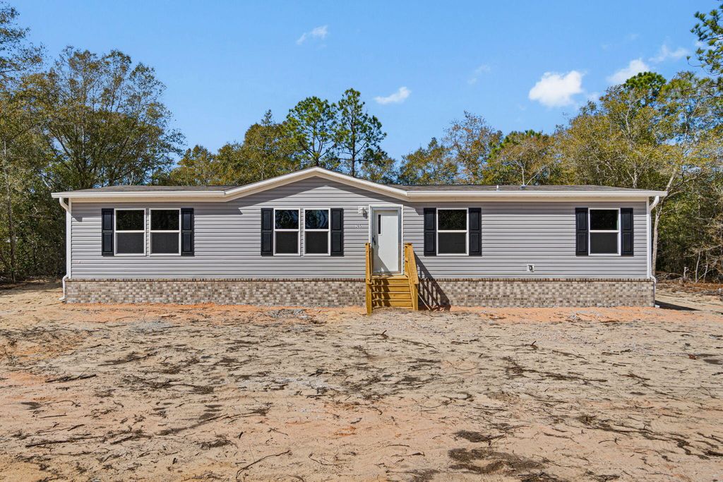 265 E Michaelangelo Road, Defuniak Springs, FL 32433