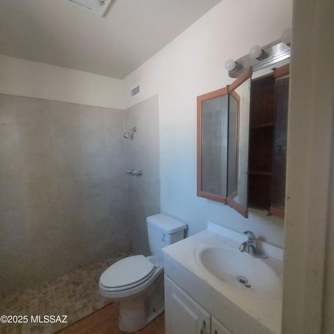 2211 E Louisiana Street, Tucson, AZ 85706