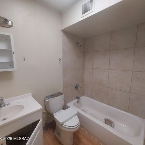 2211 E Louisiana Street, Tucson, AZ 85706